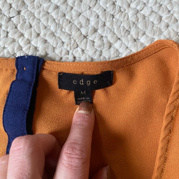 Womens top - Picture 3 of 5